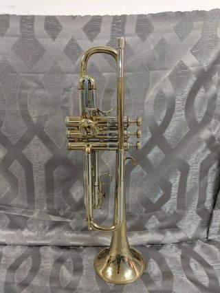 Vintage 1964 The Martin Committee Trumpet with mouthpiece and case 5