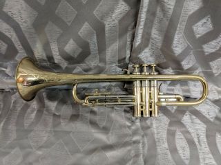 Vintage 1964 The Martin Committee Trumpet with mouthpiece and case 7