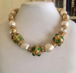 RARE 80s VINTAGE CHANEL EXTRA LARGE PEARL AND HEADLIGHT DIAMANTE NECKLACE 2