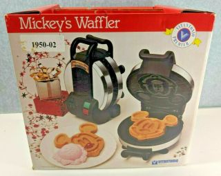 Vintage Disney Vitantonio Mickey Mouse Belgian Waffle Iron Maker