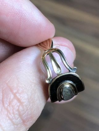 Stunning Antique Georgian 15ct Gold Mourning Ring 4