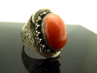 Vintage 925 Sterling Silver Tibetan Style Natural Coral Cabochon Ring Size 9.  5