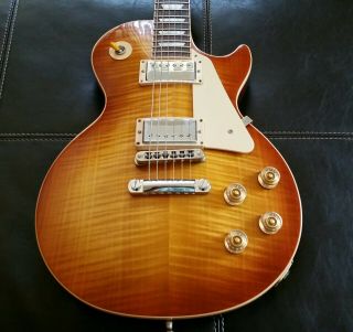 Gibson Les Paul Traditional killer vintage 1950s vibe with case flame top 2