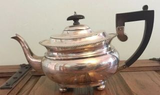An Impressive Antique Solid Silver Large Teapot Chester 1914.  651 Grams
