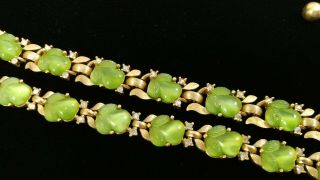 VINTAGE CROWN TRIFARI SIGNED Green Glass Pear Fruit Link Bracelet Necklace SET 5