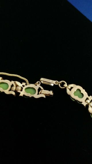 VINTAGE CROWN TRIFARI SIGNED Green Glass Pear Fruit Link Bracelet Necklace SET 9