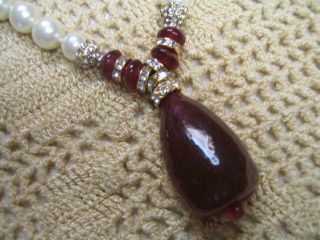 VINTAGE ESTATE CHANEL FRANCE PEARL & LARGE RUBY GRIPOIX GLASS BEAD NECKLACE 2
