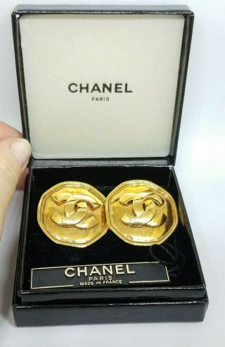 Authentic Rare Vintage Chanel Cc Logo Gold Round Clip Earrings