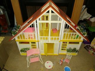 Vintage Barbie Dream House - A Frame - 1970 