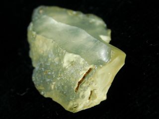 A Small ANCIENT Translucent Tool Made From LIBYAN Desert GLASS Egypt 3.  11gr e 2