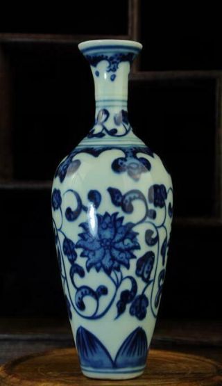 China Old Hand - Made Blue And White Porcelain Hand - Painted Flower Vase 03bb01f