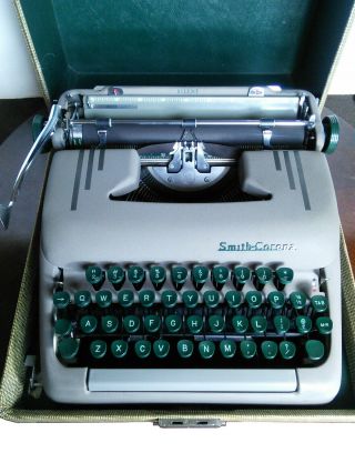 Vintage Smith Corona Silent Portable Gray Typewriter With Case 1950 ' s 1953 2