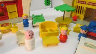 Vintage 1973 Fisher Price Play Family Village Playset 997 t2577 6