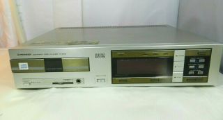 Pioneer P - D70 Stereo Compact Disc Player Cd Silver Digital Audio 1984 Vintage