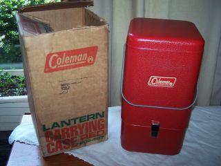 Vintage Red Coleman 1968 200A Lantern,  Metal Case / Accessories & box 2
