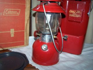 Vintage Red Coleman 1968 200A Lantern,  Metal Case / Accessories & box 5