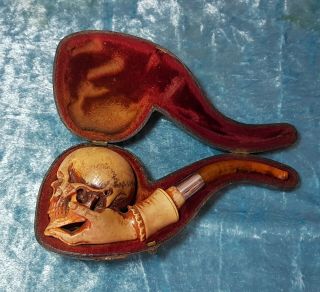 Antique 19thc.  Carved Skull Meerschaum Pipe,  Gothic,  Momento Mori in Case 2