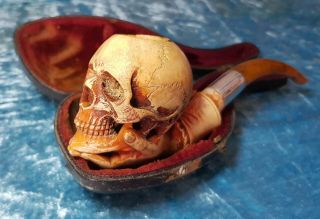 Antique 19thc.  Carved Skull Meerschaum Pipe,  Gothic,  Momento Mori in Case 6