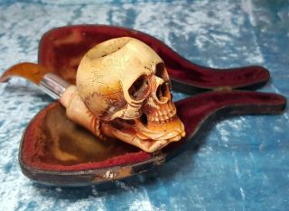 Antique 19thc.  Carved Skull Meerschaum Pipe,  Gothic,  Momento Mori in Case 8