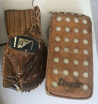 VINTAGE COOPER LEATHER Horsehide HOCKEY GOALIE Leg PADS & Gloves blocker 4