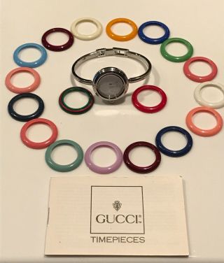 Authentic Vintage Gucci Watch With Signature Bezel & 17 Bezels Including Metal