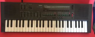 Vintage Yamaha Portasound Mk - 100 Retro Synthesiser Keyboard