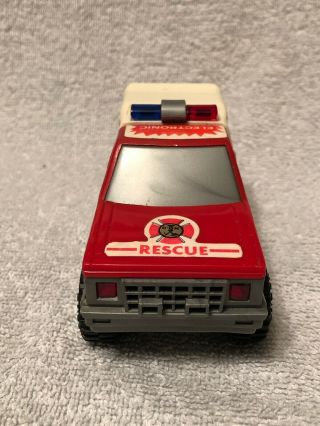 Vintage Buddy L Rescue Fire Truck Lights up and Sounds 1989 4