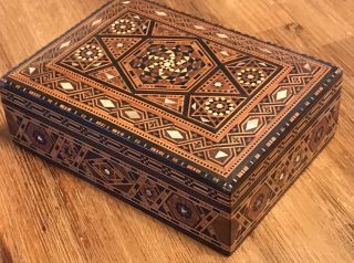 VINTAGE DAMASCUS INLAID MOTHER OF PEARL WOODEN BOX 2
