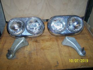 Vintage Peterbilt Dual Round Headlights