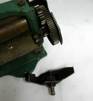 Vintage American LS440 Model A Hand Crank Leather Splitter (please read) 3