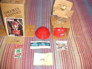 Vintage Coleman Lantern - Red Model 200 A - 1980 - Single Mantle - Box - -