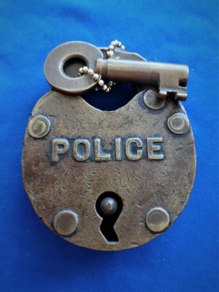 Antique Police Jail Prison Marshals Paddy Wagon Handcuffs Lock Padlock W Key