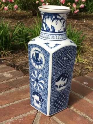 Estate Chinese Antique Blue And White Porcelain Vase With Mark