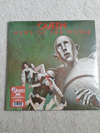 Queen News of the world vinyl marvel x - men comic con Mega Rare 220 only 2