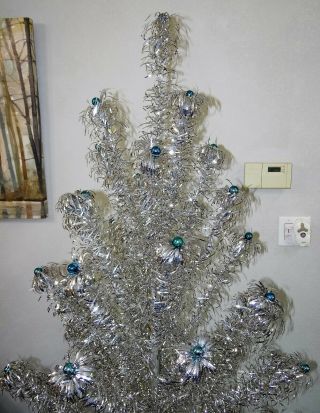 Vtg 6 ' Aluminum Christmas Tree Silver Pom Pom w/ Blue Shiny Brite Balls on Tips 2
