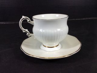 Vintage Elizabethan Fine Bone China Footed Cup & Saucer