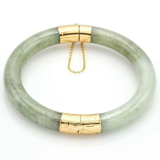 Vintage 14k Yellow Gold Translucent Green Jade Bangle Bracelet 40.  5 Grams