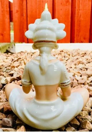 China/Thai Colored Porcelain Kwan - yin Guanyin Quan Yin Goddess Praying Statue 2