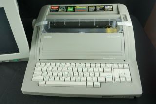 Vintage Brother WP - 5600 MDS Word Processor & Monitor Electric Typewriter 3
