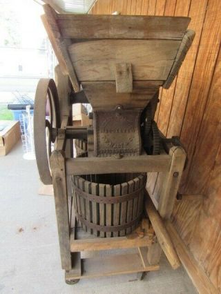 Antique buckeye Cider Press Cast Iron & Oak Wood Great 2