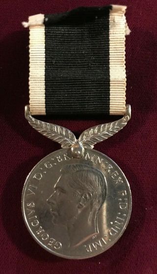 Zealand Wwii Service Medal 1939 - 1945