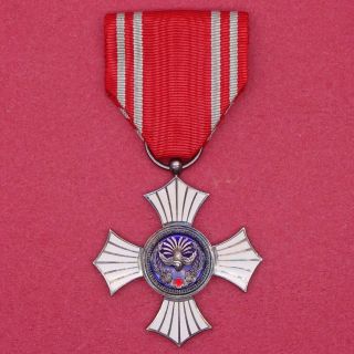 Japan Japanese Medal Red Cross Order Of Merit Silver Class