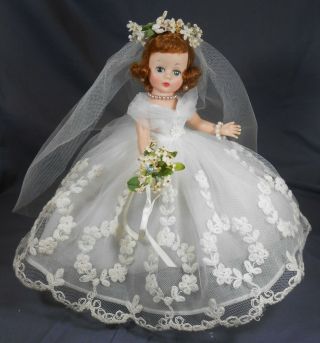 Vintage Madame Alexander Cissette In 1958 Bridal Wreath Gown 876 - Minty