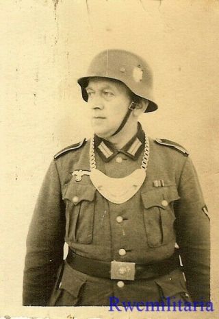 Rare: Wehrmacht Feldgendarmerie Polizei Officer W/ Neck Gorget Worn