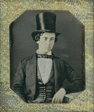 Handsome Young Gentleman Wearing Top Hat Rare Mat 1/6 Plate Daguerreotype E685