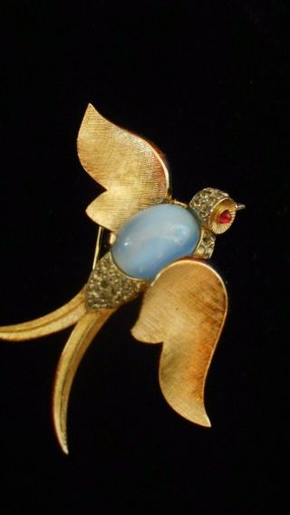 Vintage Jelly Belly Blue Swallow Brooch Crown Trifari Gold Tone Alfred Philippe