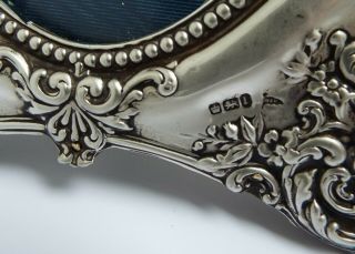 LRGE DECORATIVE ENGLISH ANTIQUE 1903 SOLID STERLING SILVER PHOTO FRAME 6