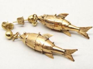 Vtg 18k Gold Articulated Fish Dangle Earrings Jointed Swimming Tail Moves Moving