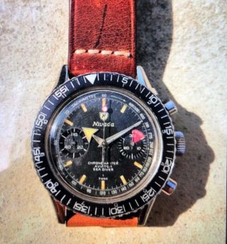 Rare Early Nivada Grenchen Broad Arrow Hands.  Val 92 Chronograph.  60s