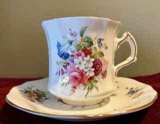 Vintage Hammersley Tea Cup And Saucer Set England Bone China Flowers Fluted Top